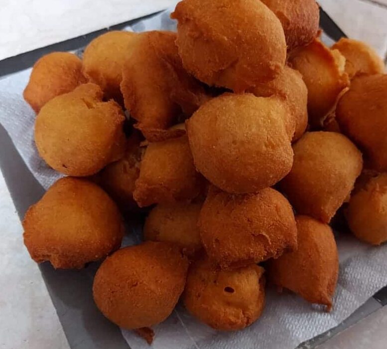 Bolinho de Chuva Muito Gostoso Para um Dia Chuvoso