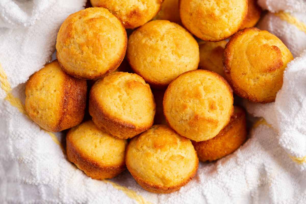 Bolinhos de Pão com Leite Condensado