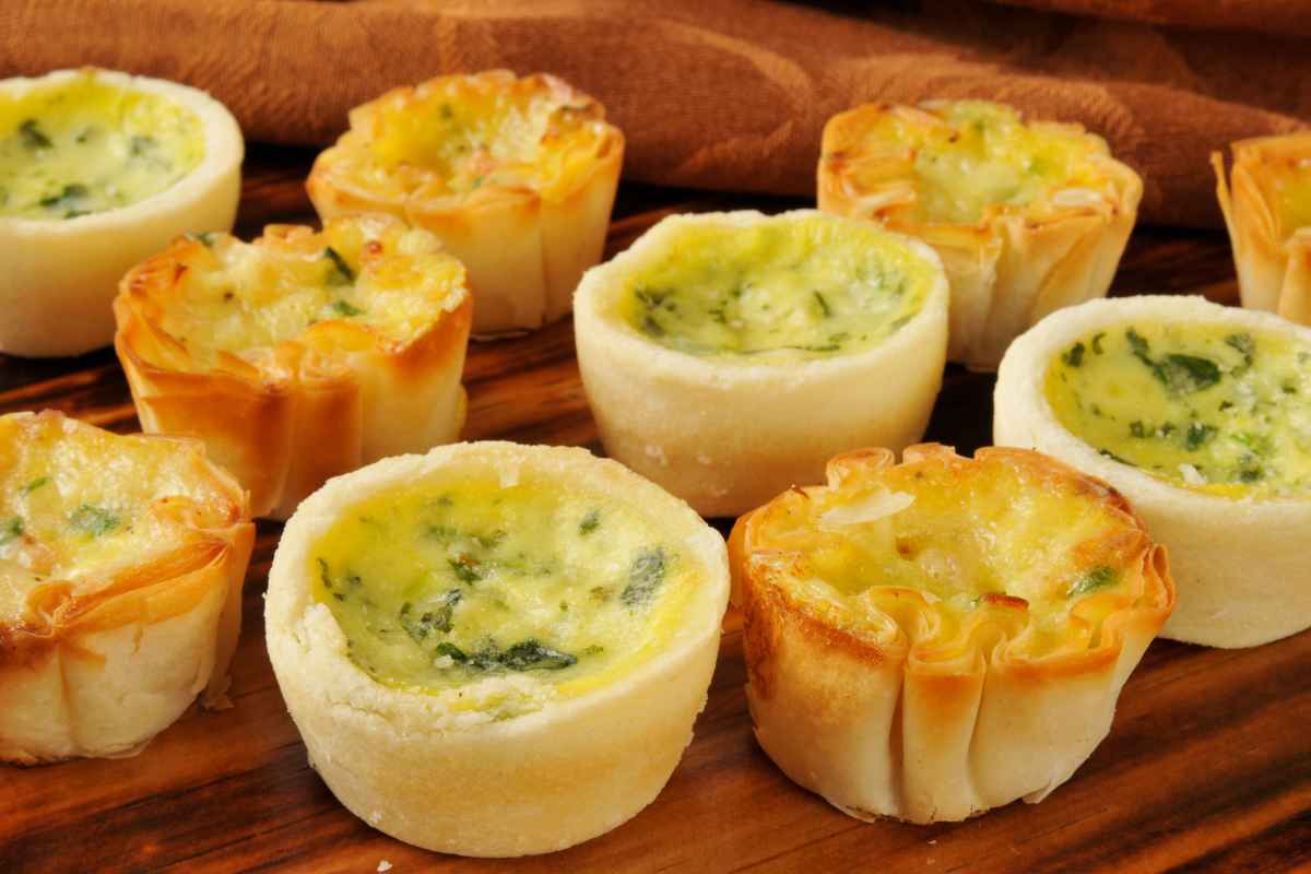 Mini Quiches de Queijo com Alho-Poró