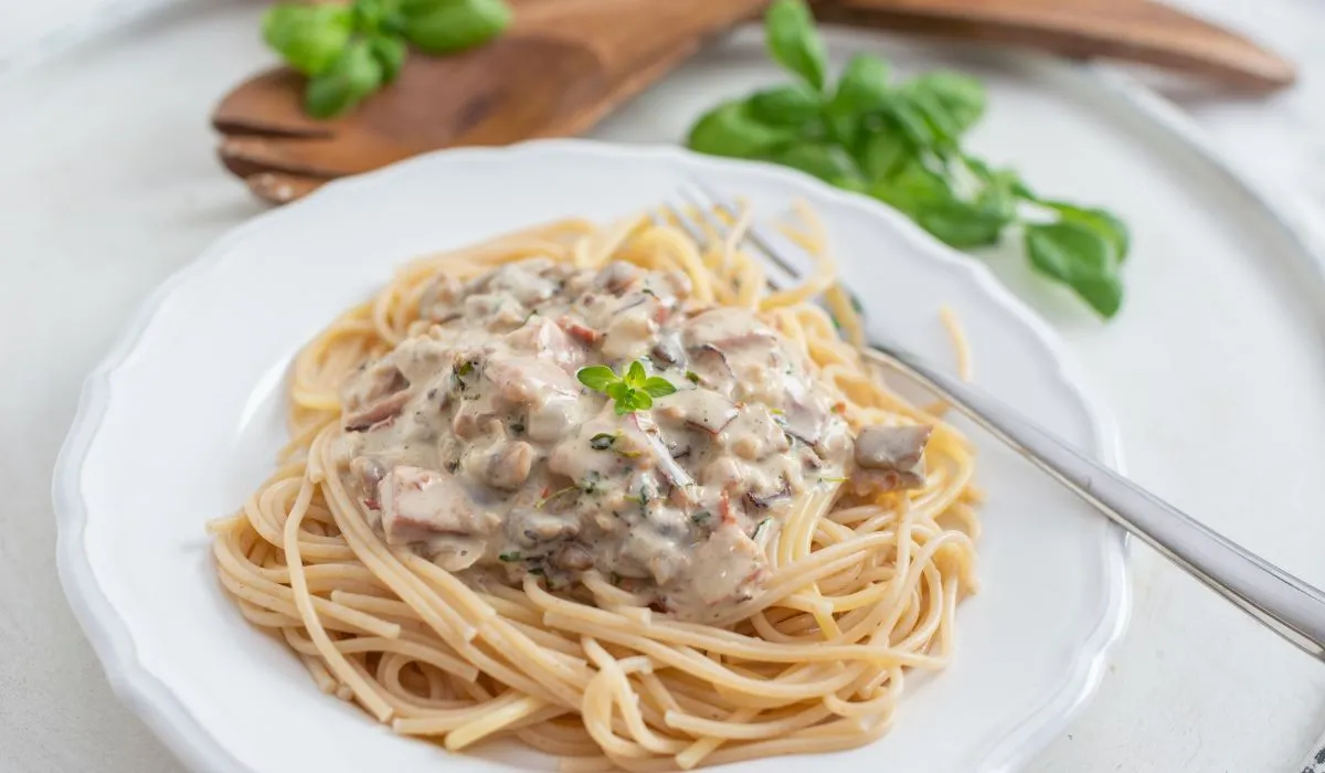 Macarrão ao Molho de Atum