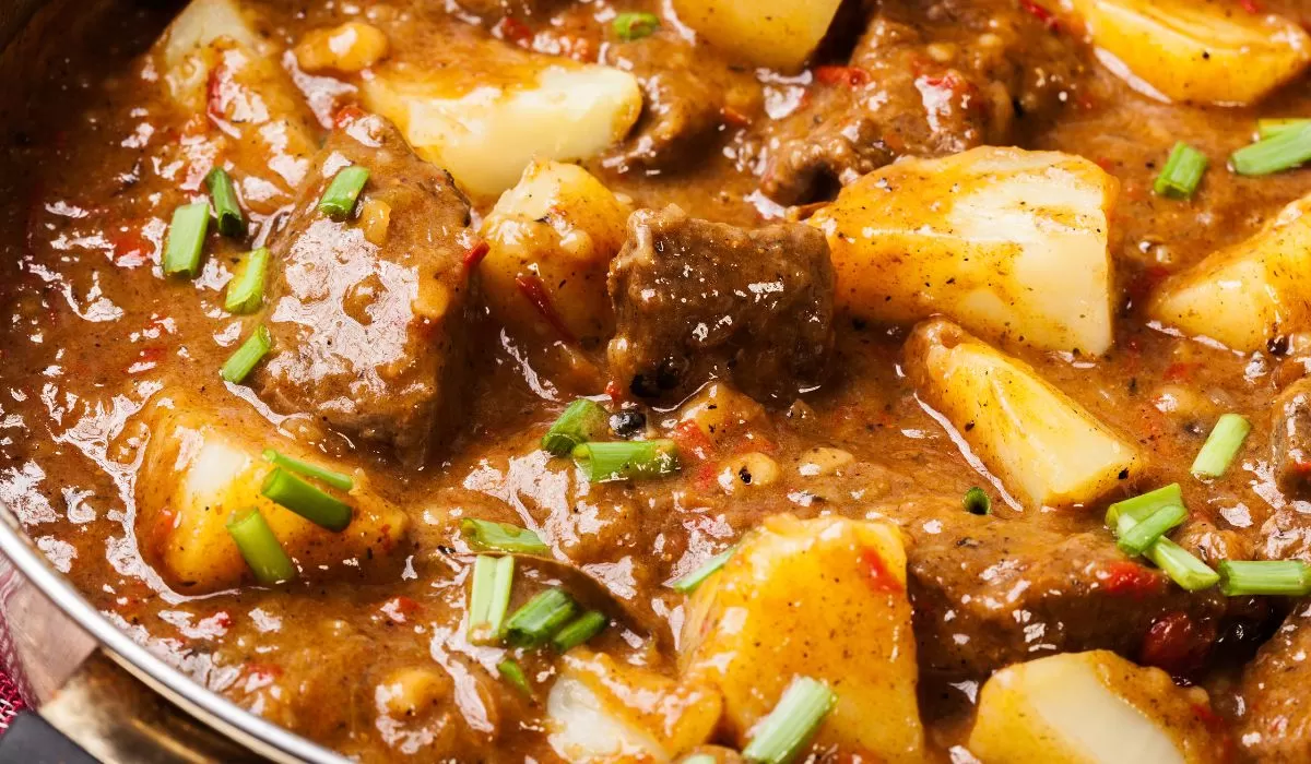 Picadinho de Carne com Batatas