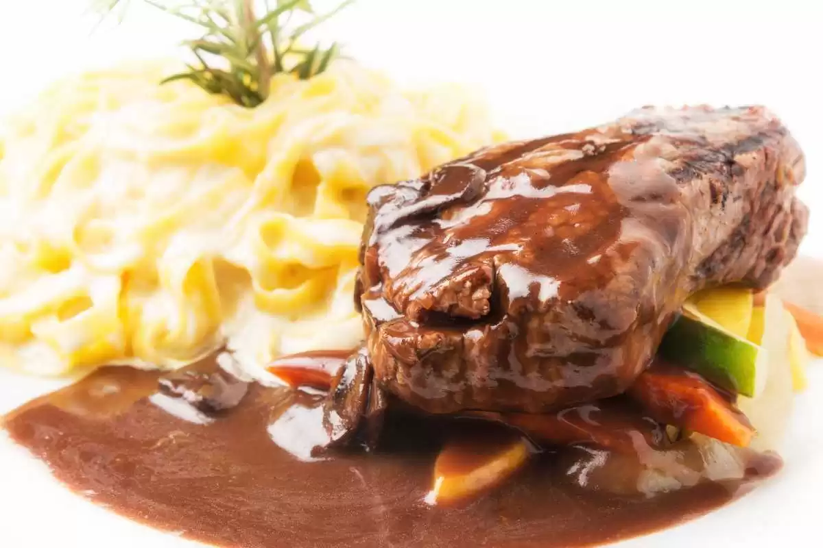 Filé Mignon ao Molho Madeira