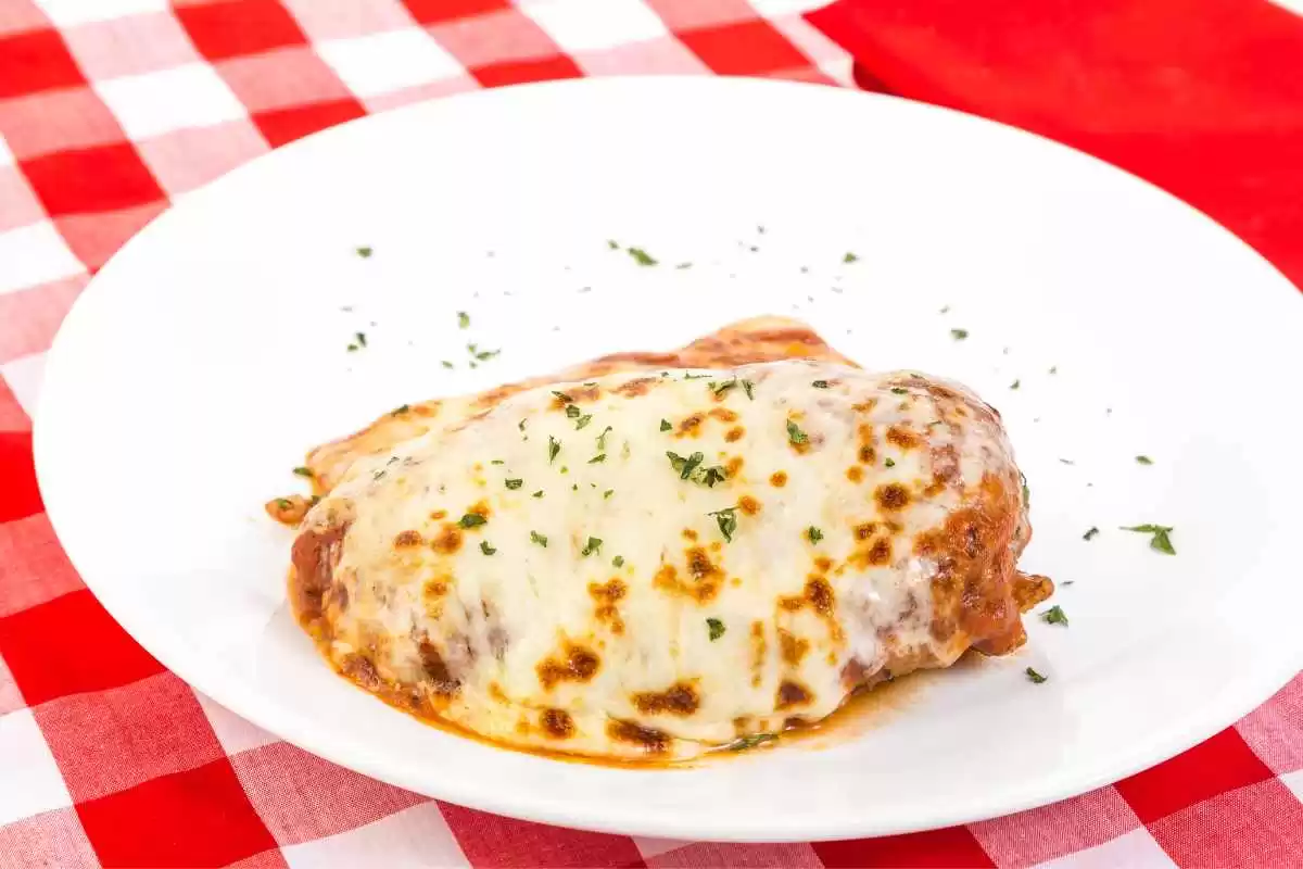 Filé de Frango à Parmegiana