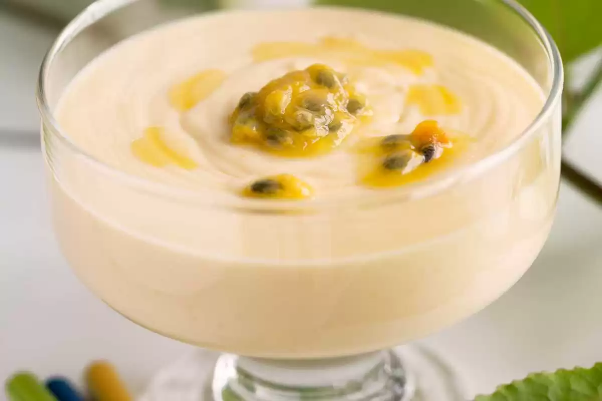 Mousse Rápido de Maracujá com Tang