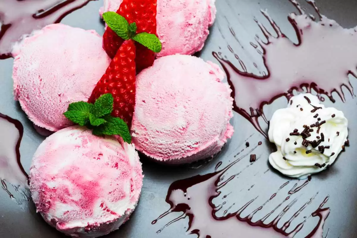 Sorvete de Morango Saudável