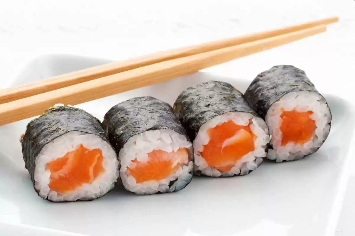 Sushi de Salmão Caseiro