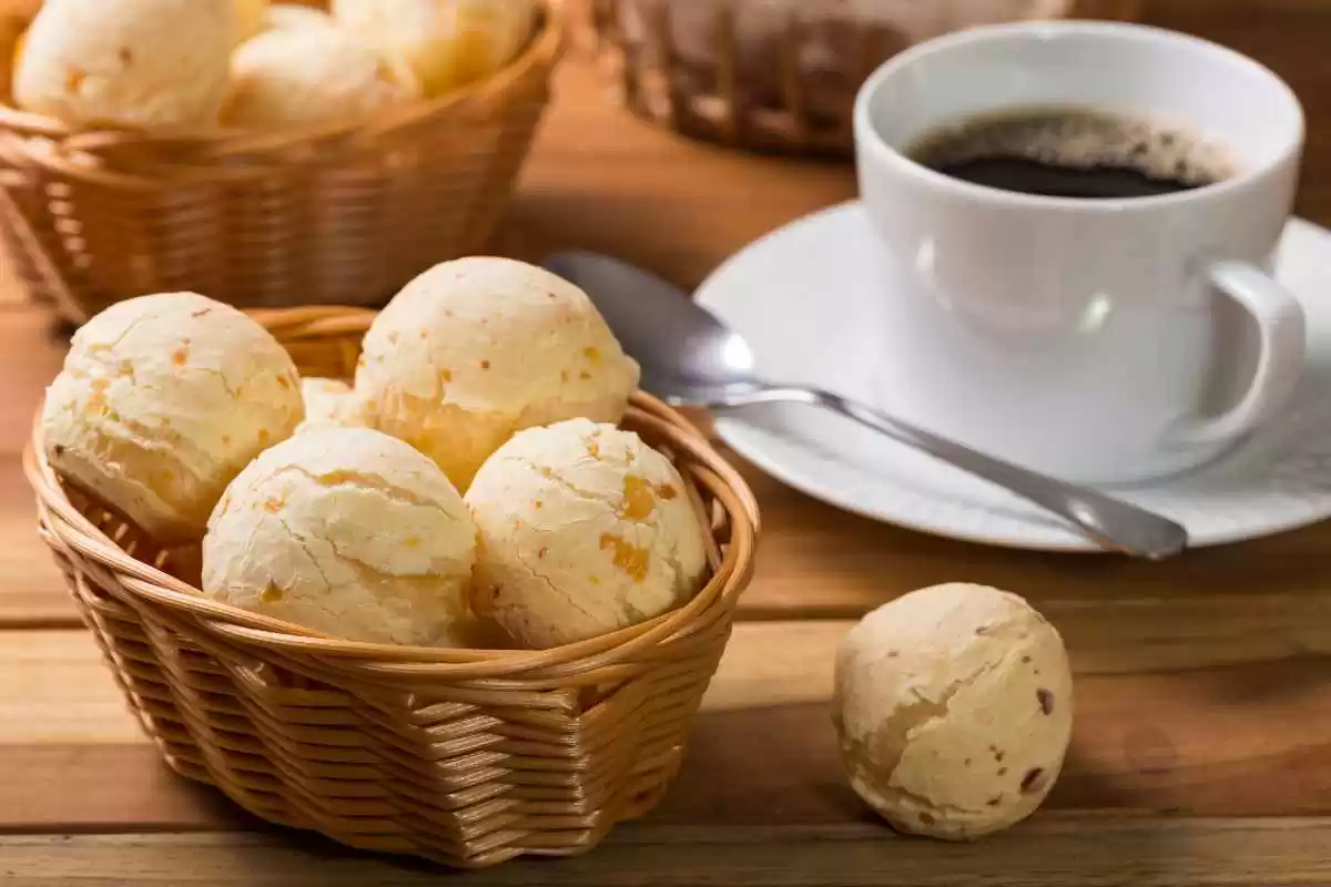 Pão de Queijo Muito Fácil