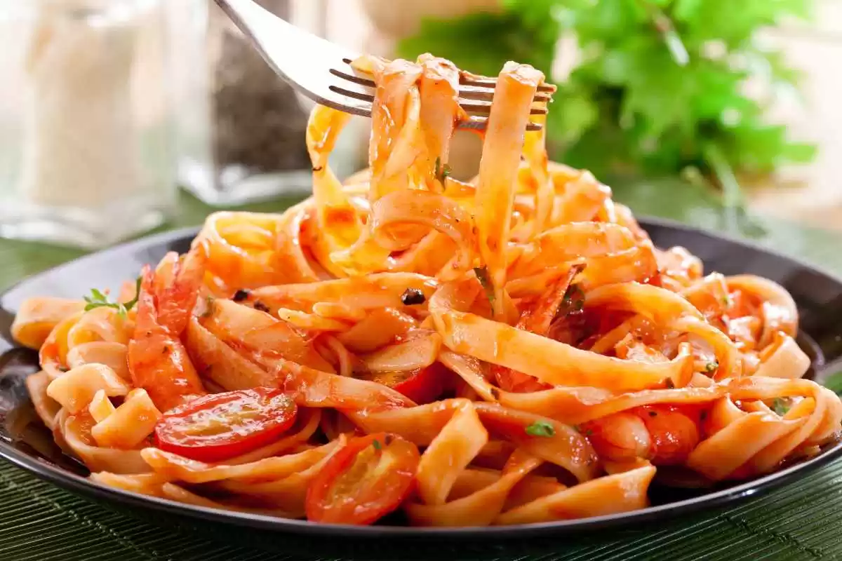 Macarrão com Calabresa